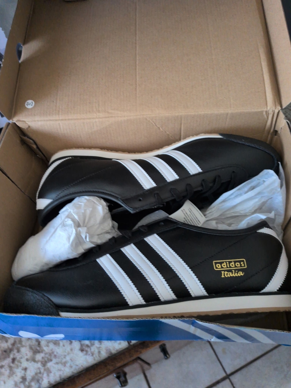 Adidas Men’s 11.5 Italia 70s Classic Sneakers - Black/White